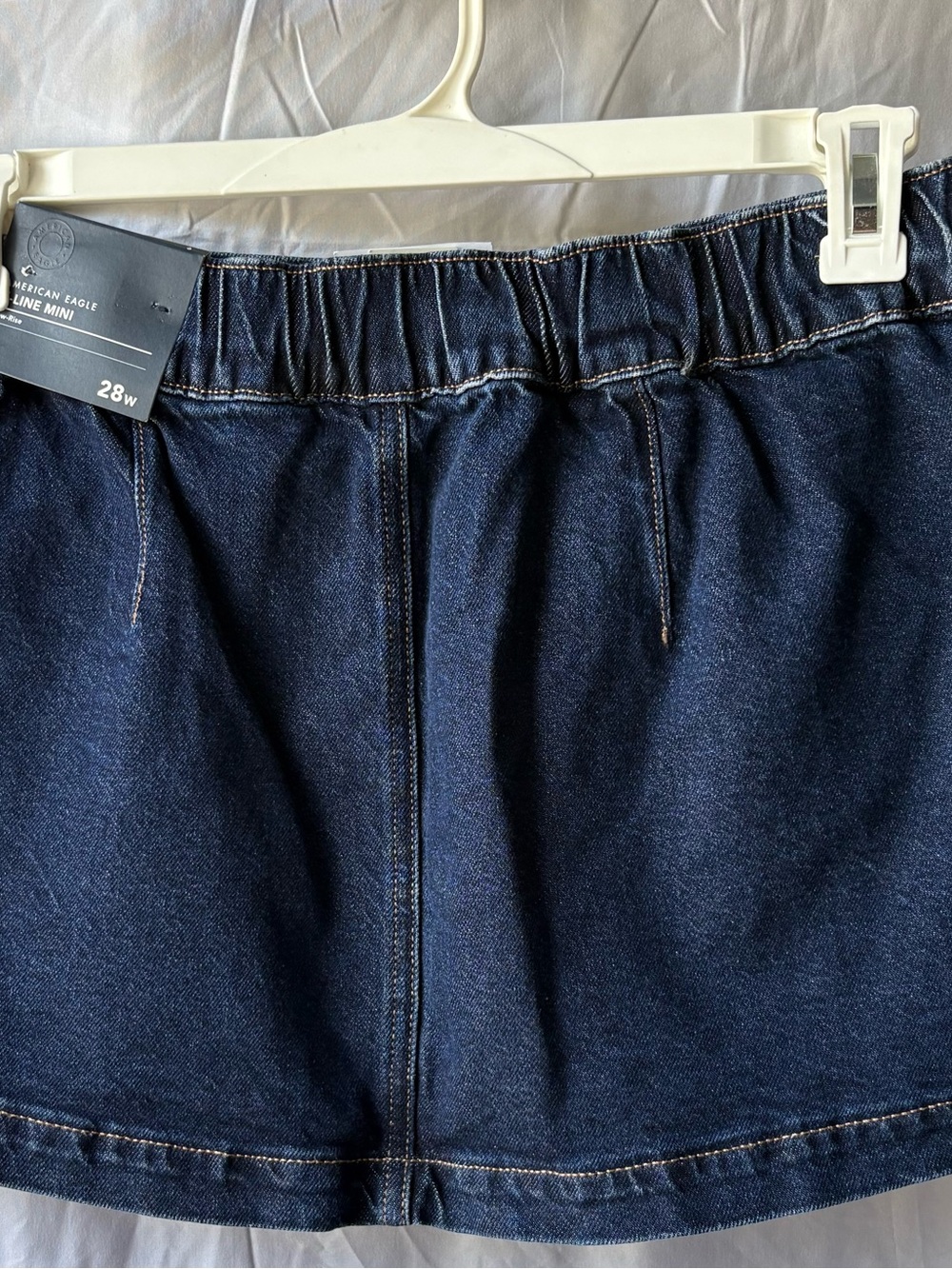 NWT American Eagle Low Rise Button Front A-Line Denim Mini Skirt 6 - Picture 2 of 4